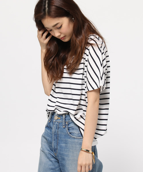 MOUSSY(マウジー)の「ERI LOOSE TSJ(Tシャツ/カットソー・レディース・ホワイト系その他/ホワイト/ピンク/ライトブラック/カーキ/ボルドー・FREE)」の9枚目の写真