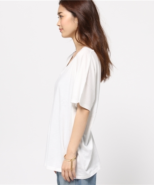 MOUSSY(マウジー)の「ERI LOOSE TSJ(Tシャツ/カットソー・レディース・ホワイト系その他/ホワイト/ピンク/ライトブラック/カーキ/ボルドー・FREE)」の13枚目の写真
