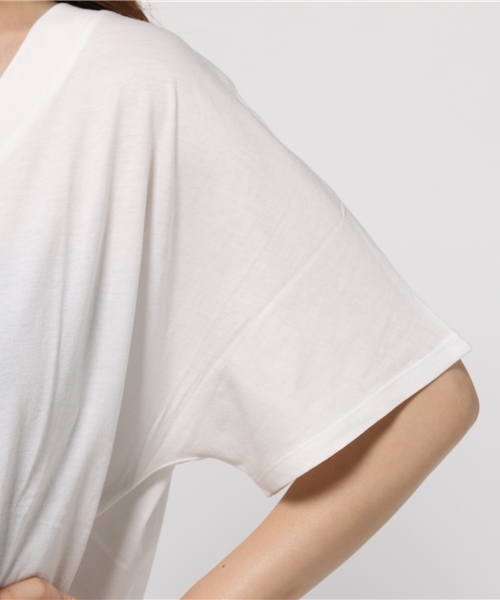 MOUSSY(マウジー)の「ERI LOOSE TSJ(Tシャツ/カットソー・レディース・ホワイト系その他/ホワイト/ピンク/ライトブラック/カーキ/ボルドー・FREE)」の16枚目の写真