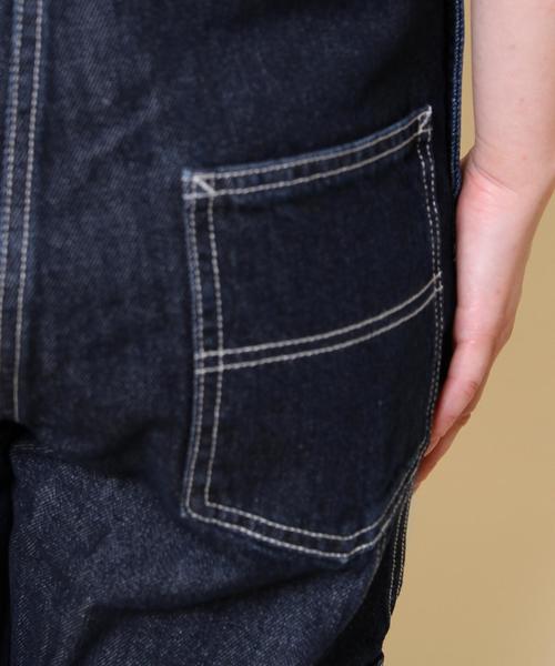 coen(コーエン)の「SMITHデニムオーバーオールパンツ(サロペット/オーバーオール・レディース・ネイビー・LARGE/MEDIUM)」の14枚目の写真
