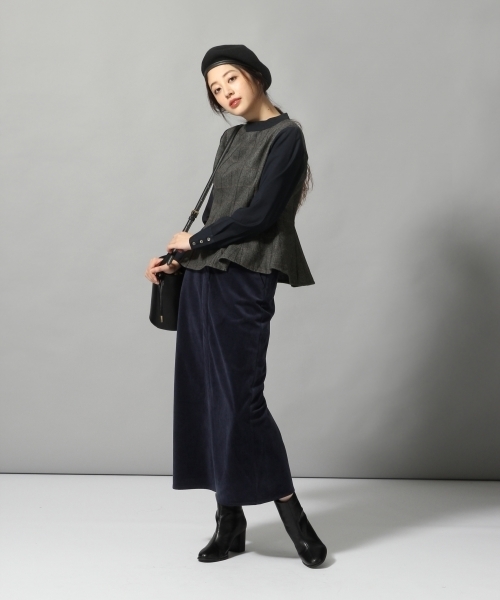 HARE（ハレ）の「ベロアペンシルスカート(HARE)（スカート・レディース・グレー/ネイビー・MEDIUM/SMALL）」の10枚目の写真