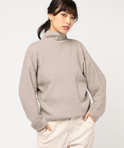 MOUSSY（マウジー）の「HI NECK RIB SWEATER（ニット/セーター・レディース・ピンク/ブラック/ベージュ/オフホワイト・FREE）」の14枚目の写真