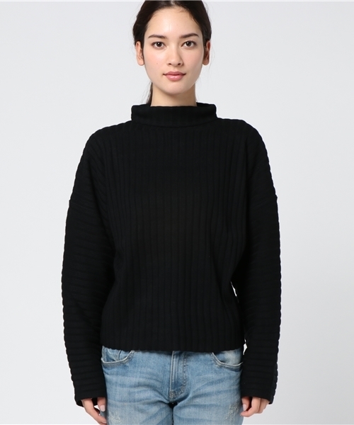 MOUSSY（マウジー）の「HI NECK RIB SWEATER（ニット/セーター・レディース・ピンク/ブラック/ベージュ/オフホワイト・FREE）」の5枚目の写真