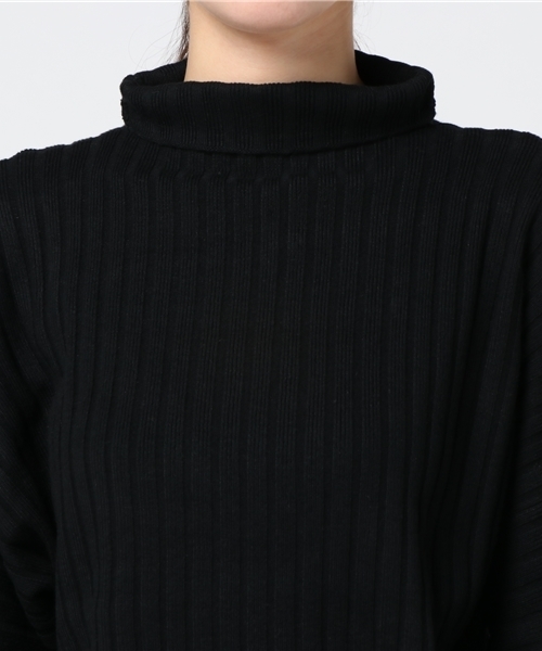 MOUSSY（マウジー）の「HI NECK RIB SWEATER（ニット/セーター・レディース・ピンク/ブラック/ベージュ/オフホワイト・FREE）」の8枚目の写真