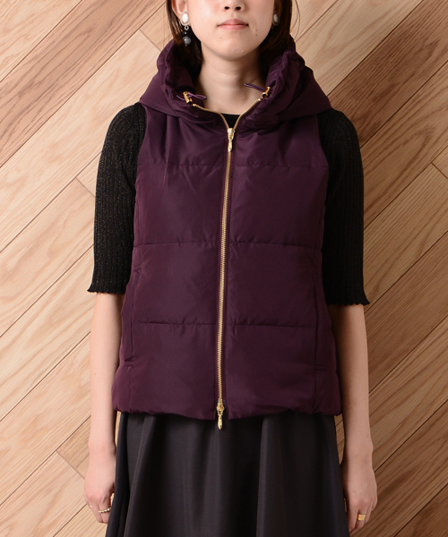 un dix cors（アンディコール）の「ファイバーダウンベスト（ダウンベスト・レディース・ベージュ/ネイビー/パープル・ﾌﾘ-）」の5枚目の写真