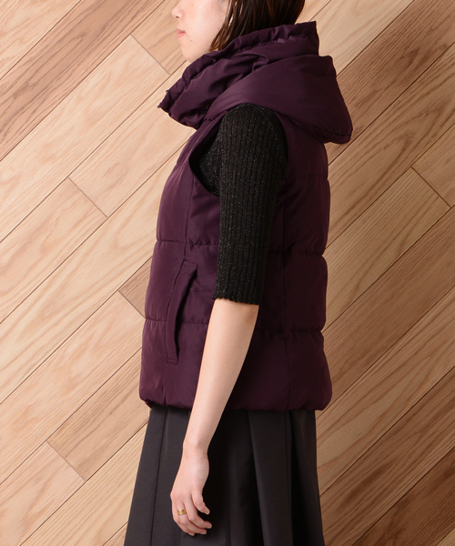 un dix cors（アンディコール）の「ファイバーダウンベスト（ダウンベスト・レディース・ベージュ/ネイビー/パープル・ﾌﾘ-）」の6枚目の写真