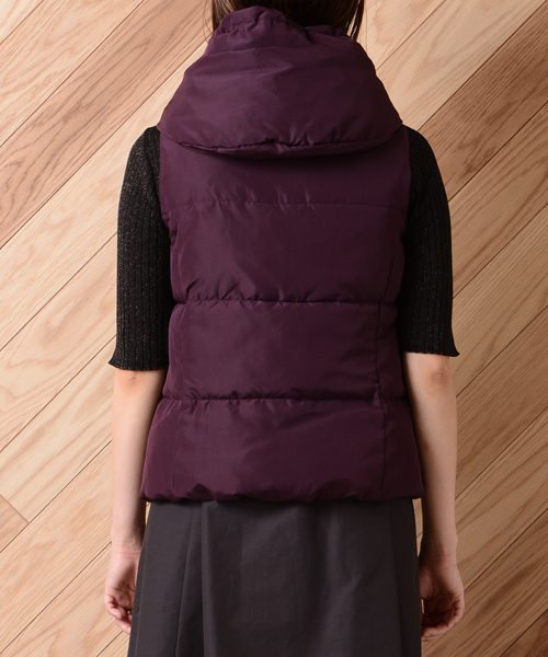 un dix cors（アンディコール）の「ファイバーダウンベスト（ダウンベスト・レディース・ベージュ/ネイビー/パープル・ﾌﾘ-）」の9枚目の写真
