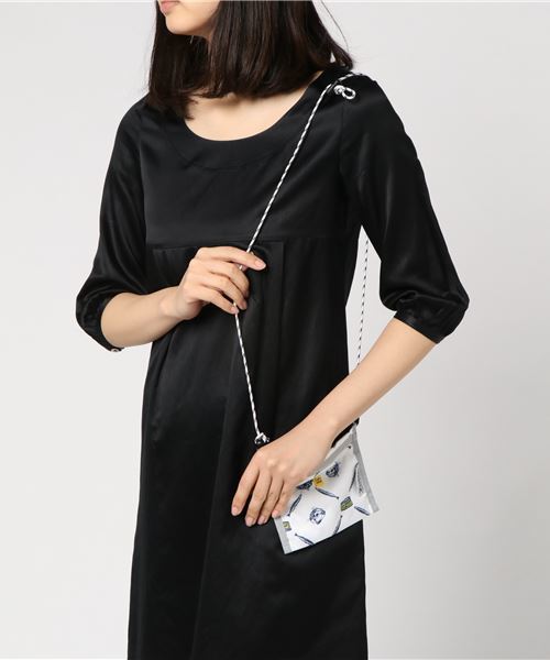 FABRICK(ファブリック)の「FABRICK【Cat's ISSUE】 FLAT 2WAY POUCH M(ショルダーバッグ・レディース・その他・FREE)」の6枚目の写真