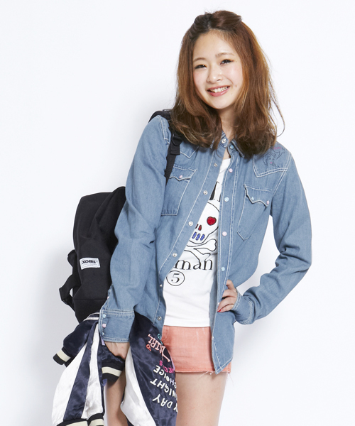 X-girl（エックスガール）の「Xgirl Halfman XG TOUR WASHED DENIM SHIRT（シャツ/ブラウス・レディース・ライトインディゴブルー・SMALL/MEDIUM）」の10枚目の写真