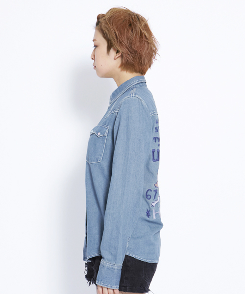 X-girl（エックスガール）の「Xgirl Halfman XG TOUR WASHED DENIM SHIRT（シャツ/ブラウス・レディース・ライトインディゴブルー・SMALL/MEDIUM）」の9枚目の写真