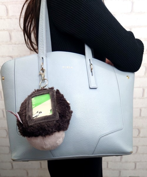 nici（ニキ）の「NICI フィギュアパスケース/ゴリラ（パスケース・レディース・チャコール・ONE SIZE）」の5枚目の写真