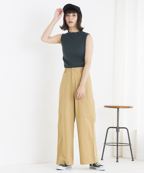 WEGO（ウィゴー）の「WEGO/フリルハイネックノースリーブニット（ニット/セーター・レディース・オフホワイト/ダークグリーン/ワイン/ダークオレンジ/マスタード/ブラック・FREE）」の21枚目の写真