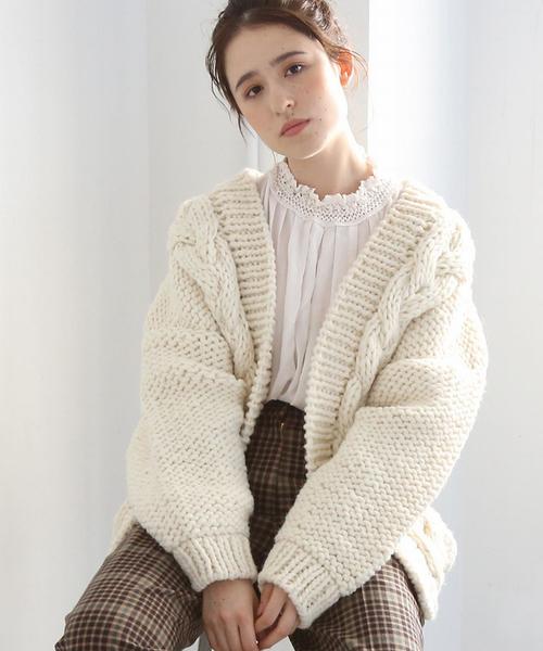 coen（コーエン）の「ハンドニットケーブルカーディガン（カーディガン/ボレロ・レディース・オフホワイト/ダークブラウン・FREE）」の2枚目の写真