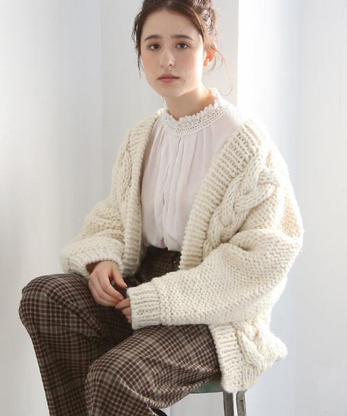 coen（コーエン）の「ハンドニットケーブルカーディガン（カーディガン/ボレロ・レディース・オフホワイト/ダークブラウン・FREE）」の6枚目の写真