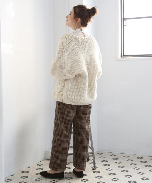 coen（コーエン）の「ハンドニットケーブルカーディガン（カーディガン/ボレロ・レディース・オフホワイト/ダークブラウン・FREE）」の3枚目の写真