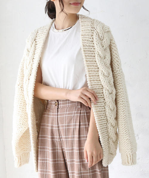 coen（コーエン）の「ハンドニットケーブルカーディガン（カーディガン/ボレロ・レディース・オフホワイト/ダークブラウン・FREE）」の8枚目の写真
