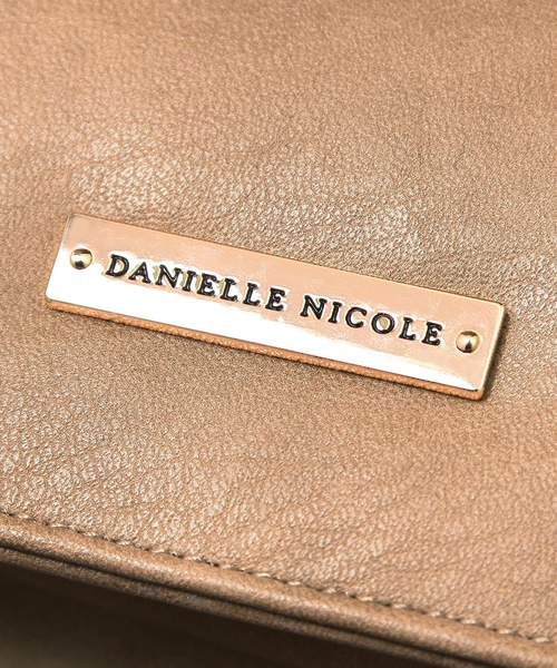 Soareak（ソアリーク）の「【DANIELLE NICOLE】 キルティングスクエアポシェット（ショルダーバッグ・レディース・ブラック/ベージュ/パープル/ワイン・FREE）」の9枚目の写真