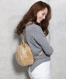 ファーバッグ」に該当するバックパック/リュックファッション通販