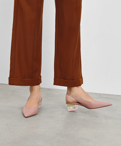 CHARLES & KEITH(チャールズ & キース)の「アクセントルーサイトヒールスライダー / Accented Lucite Heel Slingbacks(サンダル・レディース・ブラック/アイボリー・22.5cm/23cm/23.5cm/24.5cm/25cm)」の9枚目の写真