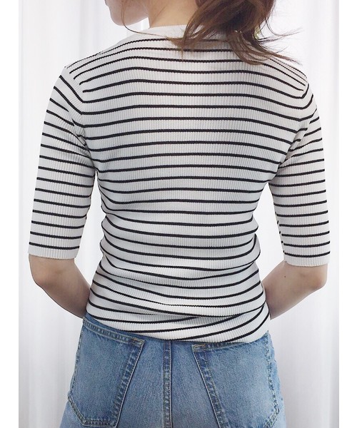 CLEA(クレア)の「キーネック ボーダーリブニット Tシャツ(Tシャツ/カットソー・レディース・ホワイト/ブラック/ベージュ・FREE)」の9枚目の写真