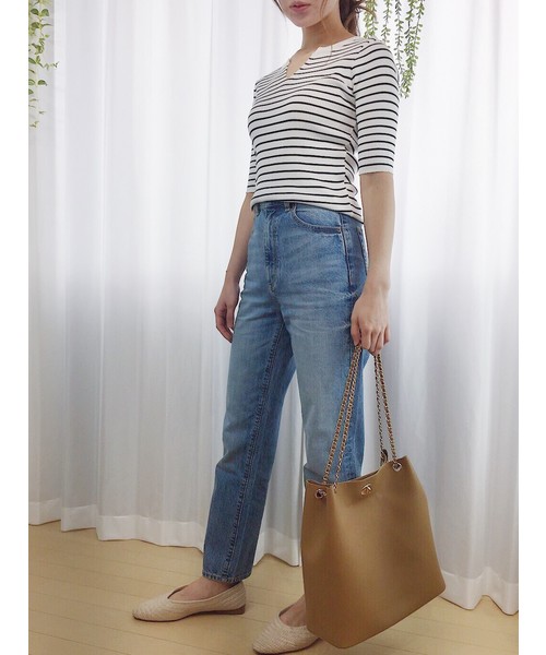 CLEA(クレア)の「キーネック ボーダーリブニット Tシャツ(Tシャツ/カットソー・レディース・ホワイト/ブラック/ベージュ・FREE)」の10枚目の写真