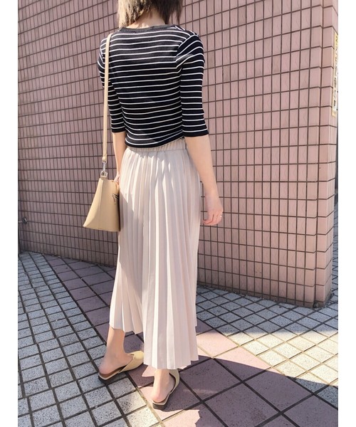 CLEA(クレア)の「キーネック ボーダーリブニット Tシャツ(Tシャツ/カットソー・レディース・ホワイト/ブラック/ベージュ・FREE)」の13枚目の写真