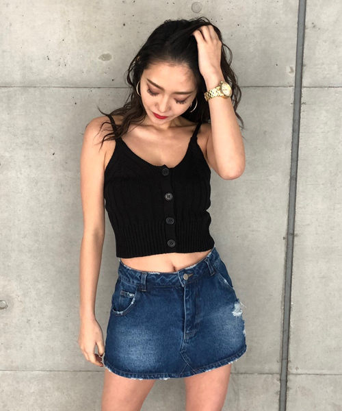 ENVYM（アンビー）の「ショートリブＫＮＩＴキャミ（キャミソール・レディース・ホワイト/ブラック/ベージュ/グレー/カーキ/ピンク・FREE）」の3枚目の写真