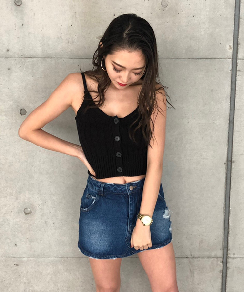 ENVYM（アンビー）の「ショートリブＫＮＩＴキャミ（キャミソール・レディース・ホワイト/ブラック/ベージュ/グレー/カーキ/ピンク・FREE）」の10枚目の写真