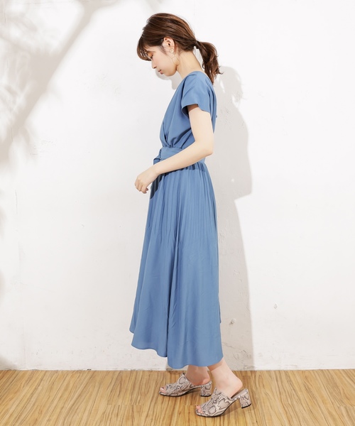 natural couture（ナチュラルクチュール）の「前後2WAYカシュクールプリーツワンピース（ワンピース・レディース・アイボリー/ブラック/ブラック系その他/ライトベージュ/ミント/ブルー/イエロー/ラベンダー/グリーン・FREE）」の18枚目の写真