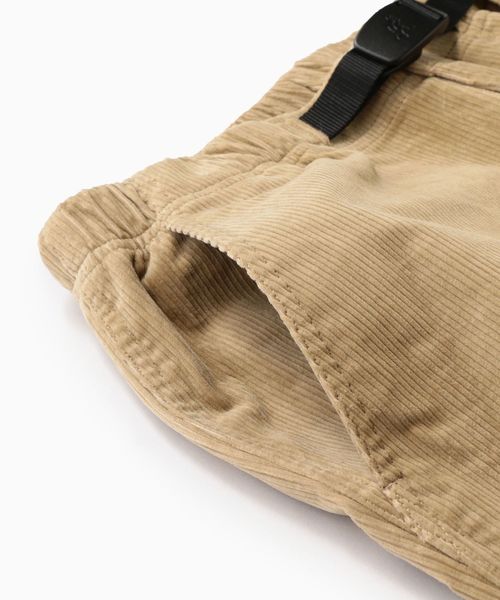 Gramicci（グラミチ）の「GRAMiCCi: 別注 ジャストレングス ストレッチ コーデュロイ パンツ（その他パンツ・メンズ・ブラック/ベージュ/ネイビー/チャコールグレー・SMALL/MEDIUM/LARGE）」の20枚目の写真