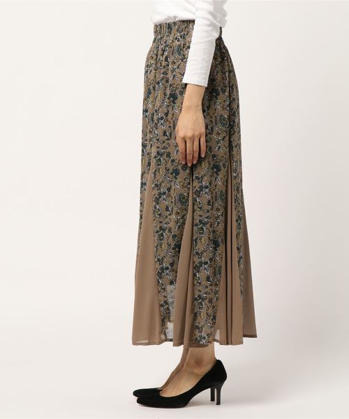 ENVYM(アンビー)の「ヘムスウィッチングロングSK(スカート・レディース・ブラック/ベージュ・FREE)」の4枚目の写真