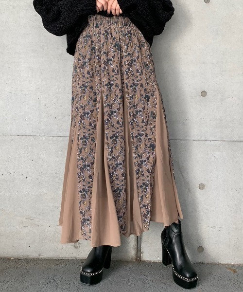 ENVYM(アンビー)の「ヘムスウィッチングロングSK(スカート・レディース・ブラック/ベージュ・FREE)」の1枚目の写真