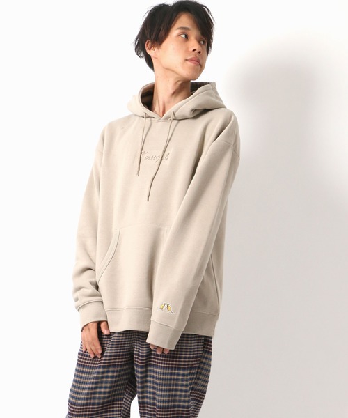 KANGOL(カンゴール)の「KANGOL 裏起毛エンボスパーカー(パーカー・メンズ・ブラック/ベージュ/マルーン・LL/M/L)」の2枚目の写真