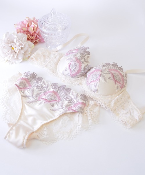 BRADELIS NEWYORK（ブラデリスニューヨーク）の「育乳STEP2 ガブリエラ