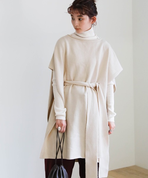 select MOCA（セレクトモカ）の「ウエストベルトニットポンチョ（その他トップス・レディース・アイボリー/キャメル/アッシュ・FREE）」の2枚目の写真
