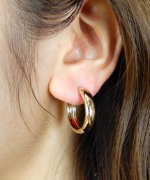 アソートデザインのつけっぱなしピアス