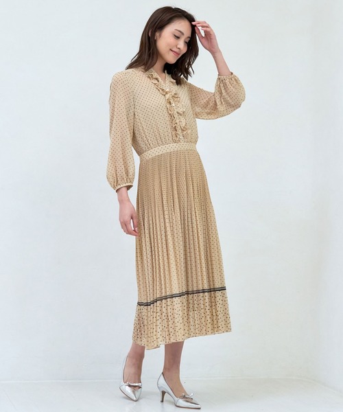 セール ラインドットプリントフリル ワンピース ワンピース Anayi アナイ のファッション