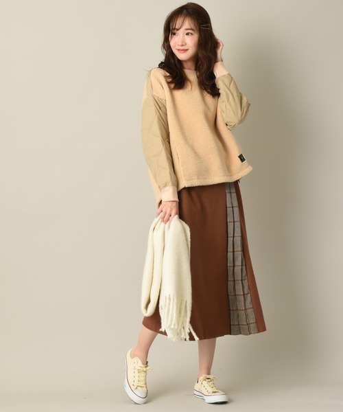 Lee(リー)の「【Lee】KILTTING SLEEVE PULLOVER(ニット/セーター・レディース・ベージュ/グリーン・FREE)」の6枚目の写真