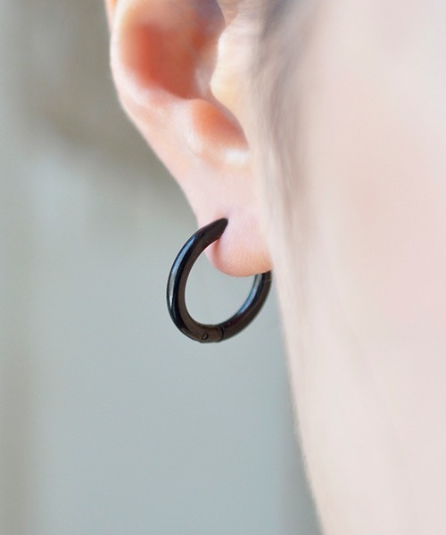 Fun & Daily（ファンアンドデイリー）の「F&D : クリップサークルイヤーカフ（イヤーカフ・レディース・ブラック/シルバー/ゴールド・FREE）」の5枚目の写真