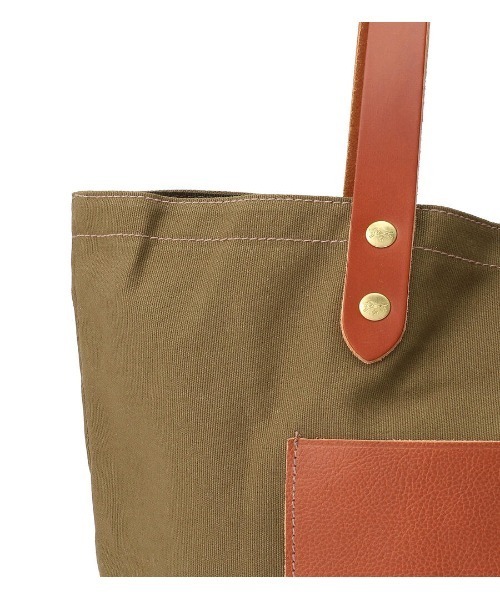 IL BISONTE（イルビゾンテ）の「IL BISONTE / CANVAS x LEATHER / トートバッグ（トートバッグ・レディース・ブラック/ダークブラウン/レッド/ライトブラウン/ブラック×ブラック/ブラック系その他/ライトオリーブ/ダークブラウン系/ネイビー・FREE）」の12枚目の写真