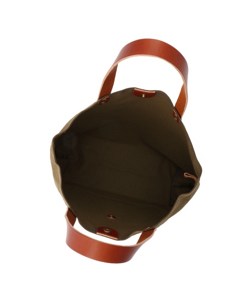 IL BISONTE(イルビゾンテ)の「IL BISONTE / CANVAS x LEATHER / トートバッグ(トートバッグ・レディース・ブラック/ダークブラウン/レッド/ライトブラウン/ブラック×ブラック/ブラック系その他/ライトオリーブ/ダークブラウン系/ネイビー・FREE)」の13枚目の写真