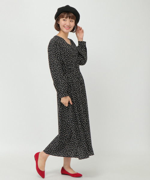 LBC(エルビーシー)の「ランダムドットプリントワンピース(ワンピース・レディース・ブラック/ベージュ・M/L)」の12枚目の写真