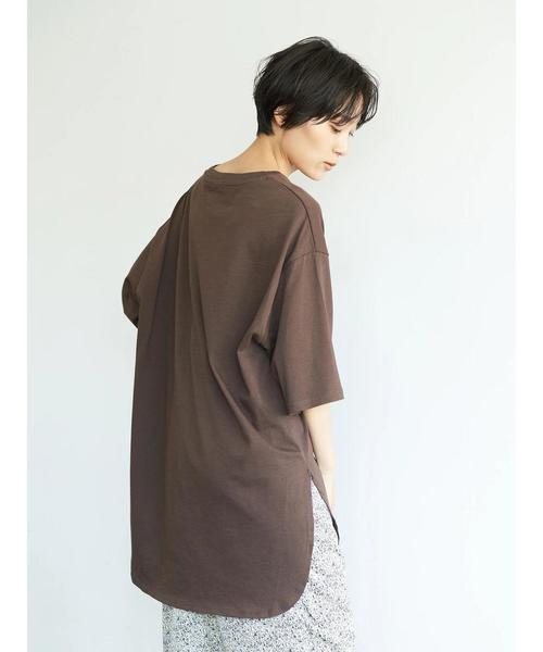 AMERICAN HOLIC（アメリカンホリック）の「前後差5分袖カットチュニック　＊（Tシャツ/カットソー・レディース・オフホワイト/チャコールグレー/ブラウン/サックスブルー/ベージュ・FREE）」の8枚目の写真