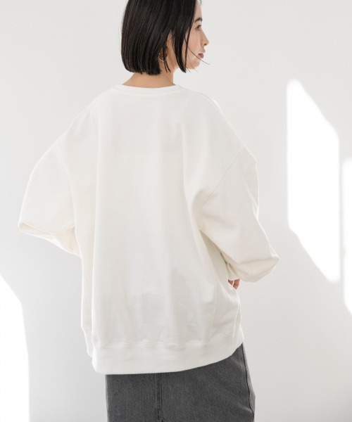 LOWRYS FARM（ローリーズファーム）の「ウラケロゴプリントプルオーバーＬＳ　934032（スウェット・レディース・オフホワイト/グレー/チャコールグレー/ブルー・FREE）」の14枚目の写真