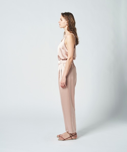 N.O.R.C（ノーク）の「サテンテーパードパンツ（その他パンツ・レディース・ブラック/ライトグリーン/ブルーグレー/スモークピンク/グレイッシュベージュ・S/M/L）」の19枚目の写真