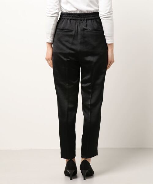 N.O.R.C（ノーク）の「サテンテーパードパンツ（その他パンツ・レディース・ブラック/ライトグリーン/ブルーグレー/スモークピンク/グレイッシュベージュ・S/M/L）」の22枚目の写真