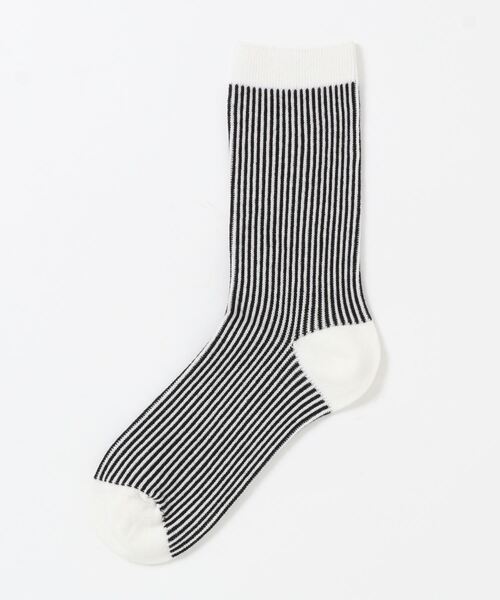Fun & Daily（ファンアンドデイリー）の「F&D : ナローストライプカラーソックス（ソックス/靴下・レディース・ホワイト/チャコールグレー/ブラック/イエロー/オレンジ/ブルー/ブラウン・FREE）」の2枚目の写真