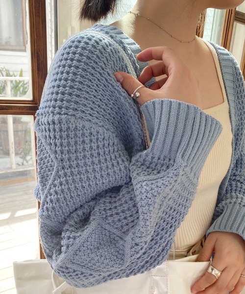 mimi toujours（ミミトゥジュール）の「ニット カーディガン ワッフル編み omom×mimi toujours（カーディガン/ボレロ・レディース・ベージュ/ブルー系その他・M）」の7枚目の写真