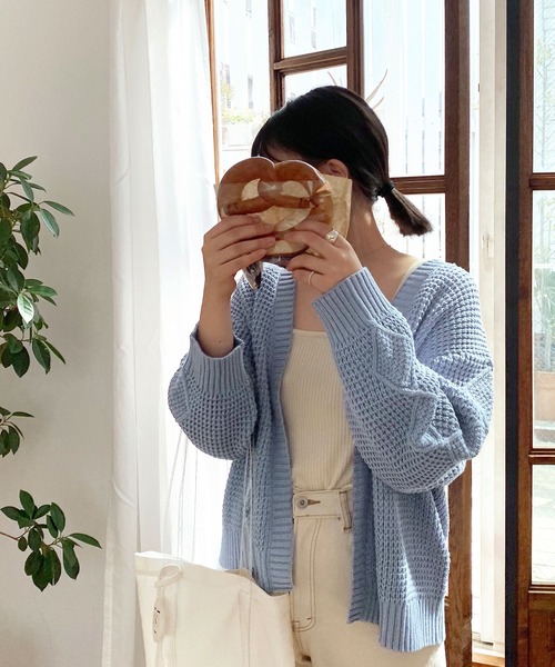 mimi toujours（ミミトゥジュール）の「ニット カーディガン ワッフル編み omom×mimi toujours（カーディガン/ボレロ・レディース・ベージュ/ブルー系その他・M）」の3枚目の写真