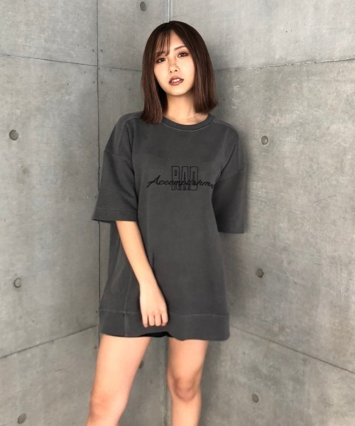 ENVYM（アンビー）の「ピグメントロゴビッグＴｅｅ（Tシャツ/カットソー・レディース・ホワイト/ブラック/ベージュ/ブルー・FREE）」の17枚目の写真